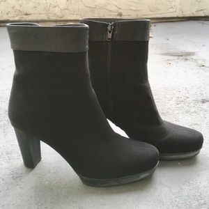 stuart weitzman weatherproof boots 8